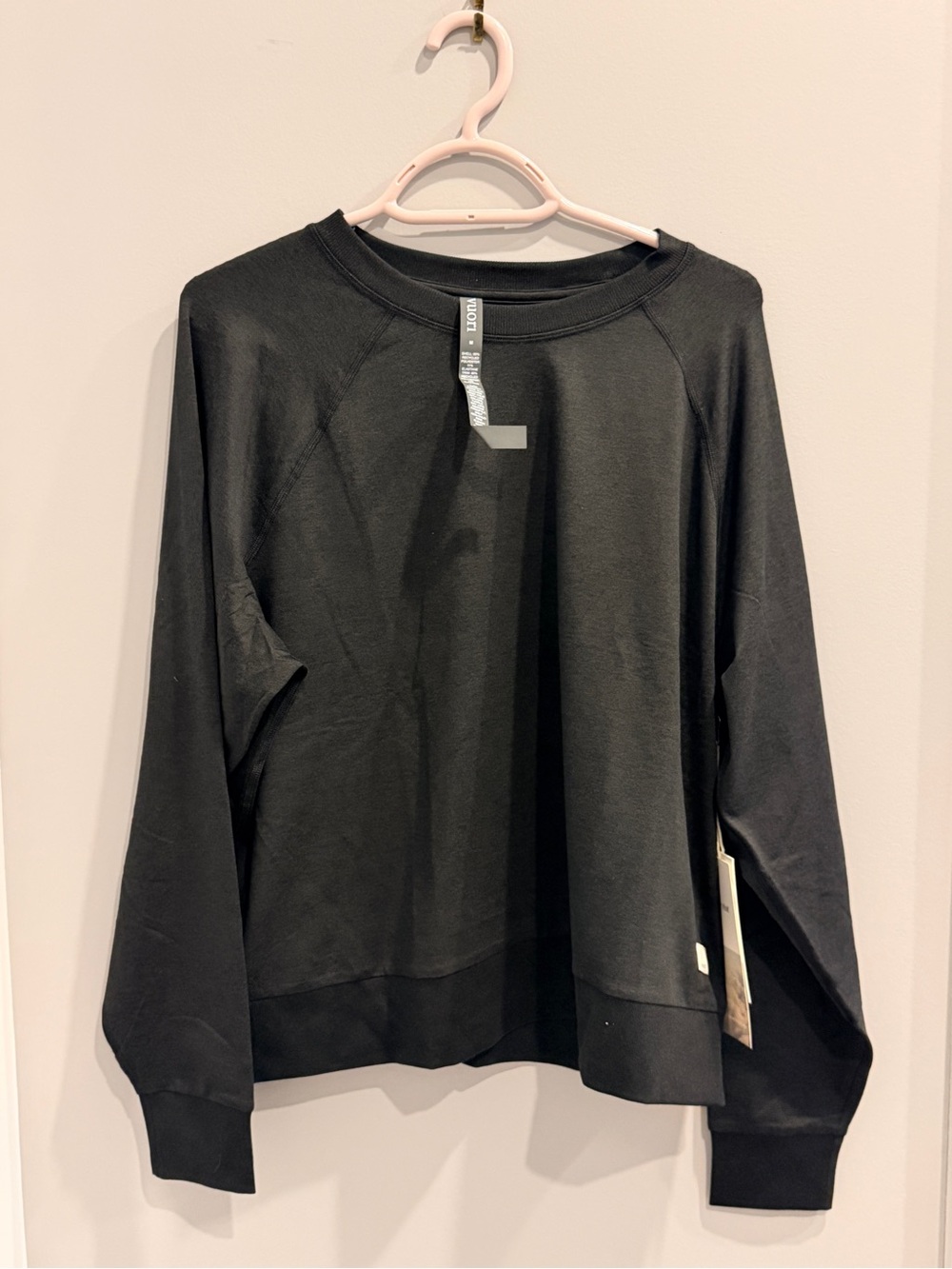 Vuori Black Crewneck Pullover